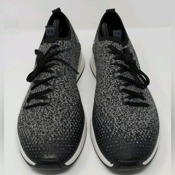Under Armour Mens Charged Covert Knit Sneaker Size 11.5 Black/Grey 3019955-001 - Picture 6 of 11